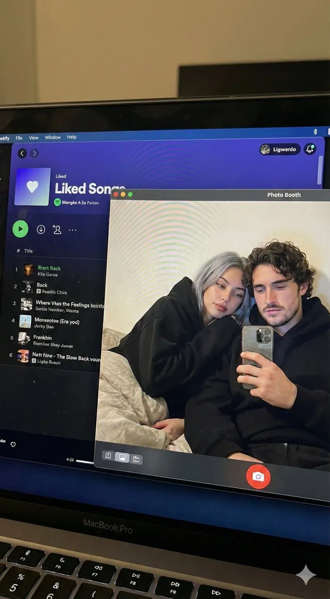 MacBook Screen Couple Selfie Simulation example 2